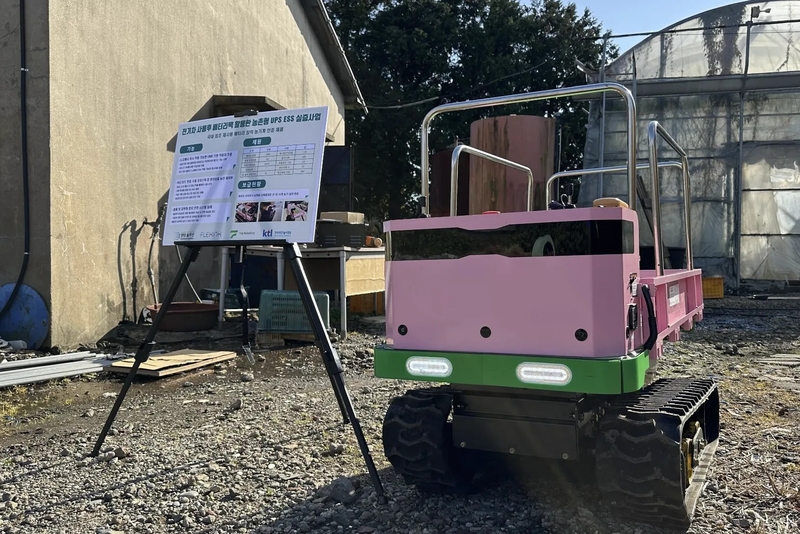 더보로틱스 전기차 폐배터리로 만든 농기계 최초 안전 검정 통과 - 뉴스 썸네일 이미지