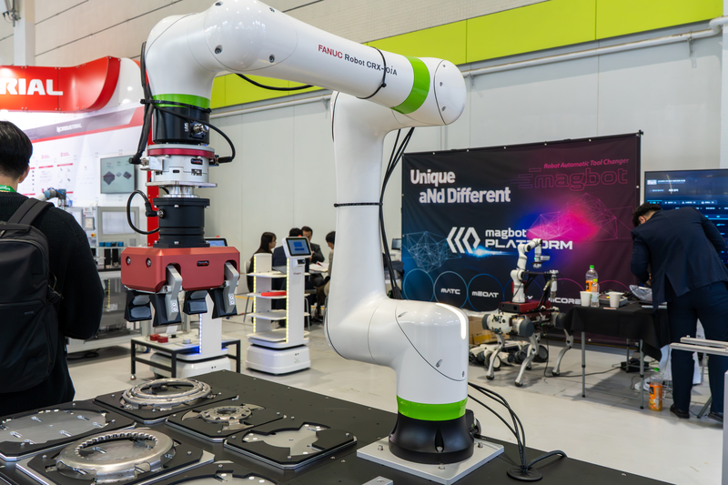 [AW 2026] 유엔디, 로봇 자동 툴체인저 기반 교육 시스템 기술 강조 - 뉴스 썸네일 이미지