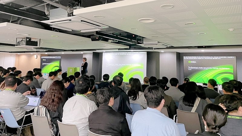 [헬로즈업] 엔비디아, 서울서 500명 개발자와 만나... “AI는 이제 스스로 생각하고 행동한다”